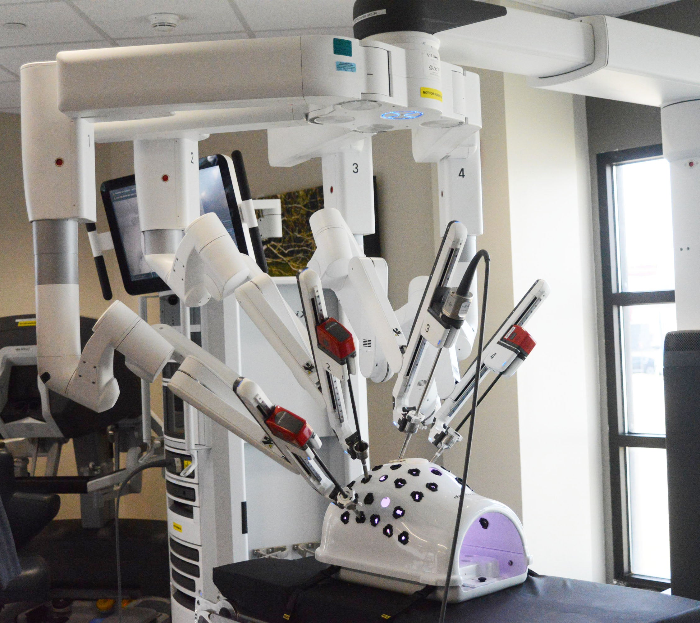 Da Vinci Demonstration: Whitfield Regional demonstrates robotic surgery